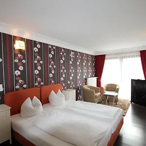 Apartmenthaus Alt Graz Дюссельдорф